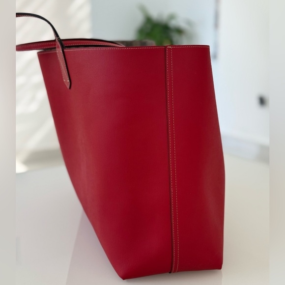 Authentic Gucci Reversible Large Leather Tote Bag - Picture 11 of 16